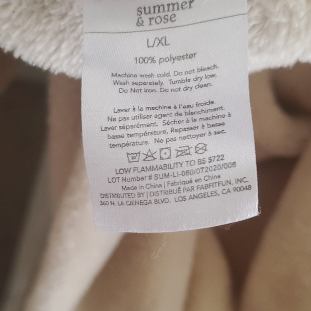 Cozy Cream Robe - Picture 4 of 4